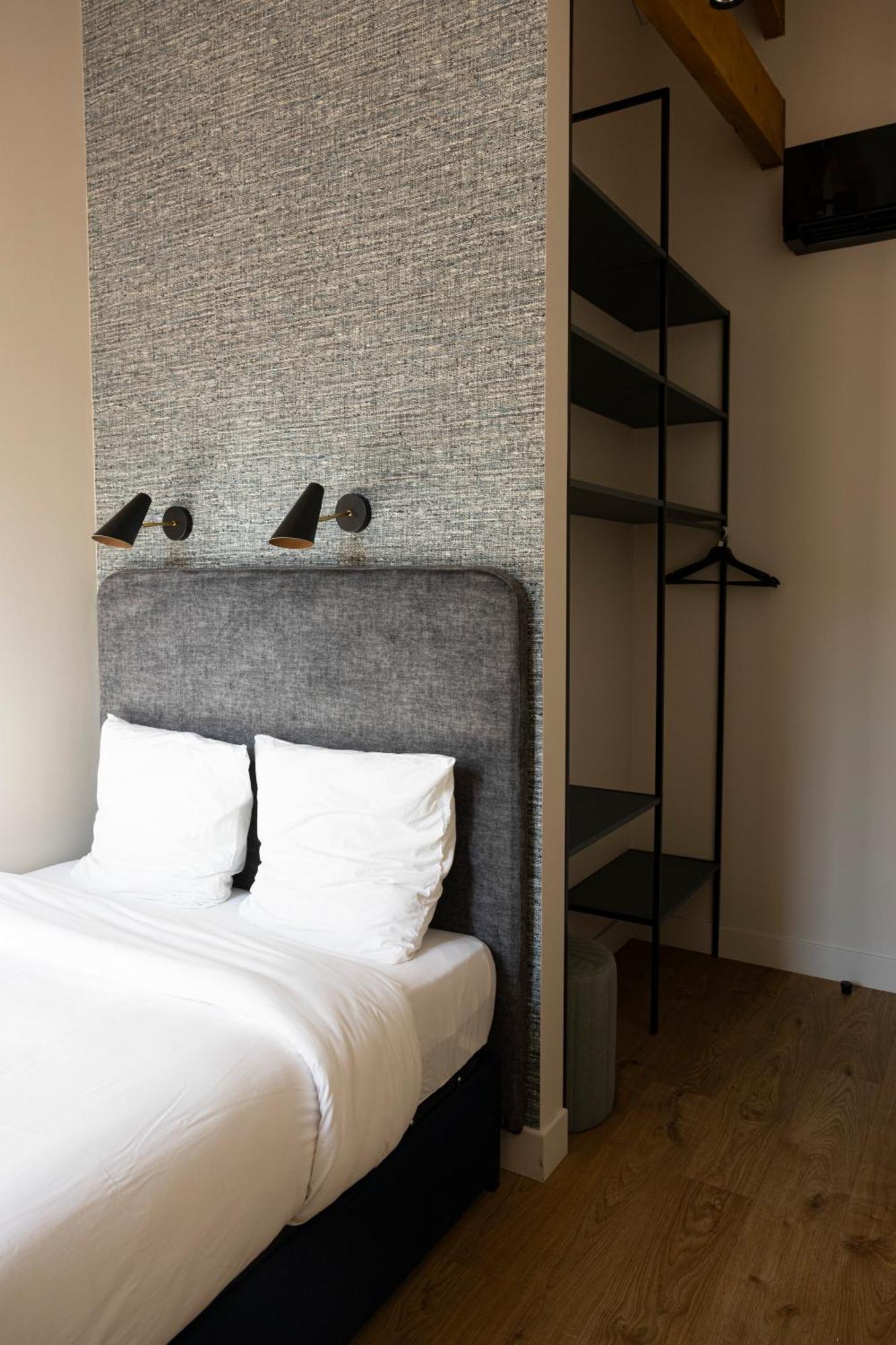 Quadruple Room Private Bathroom